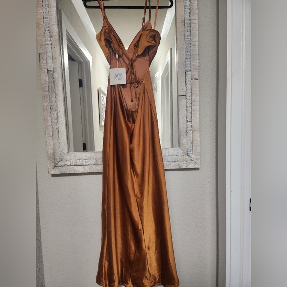 City Lights Cut-Out Waist Strappy Back Midi Dress Bronze - Picture 9 of 12